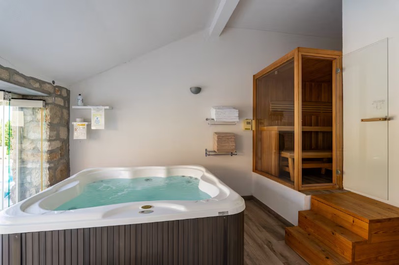 Croatian villa hot tub and sauna